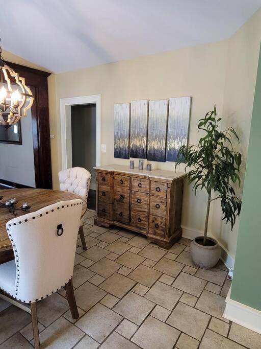 Luxury Historic North Hills Hébergement de vacances Knoxville
