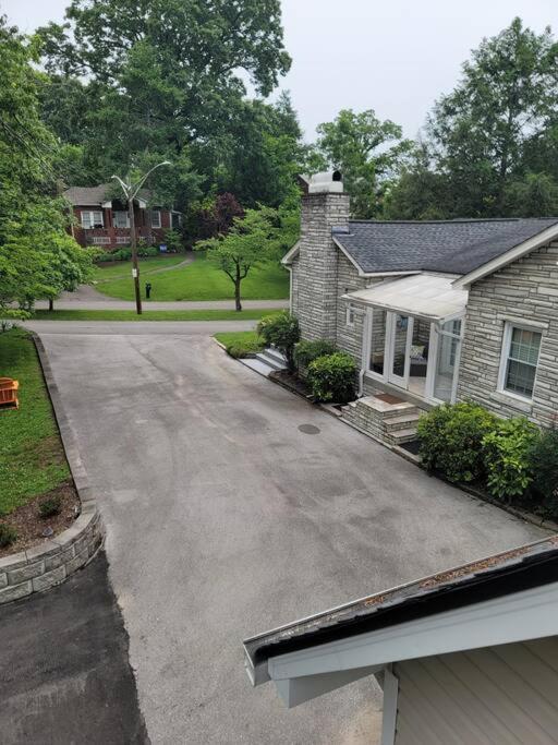 Luxury Historic North Hills Hébergement de vacances *